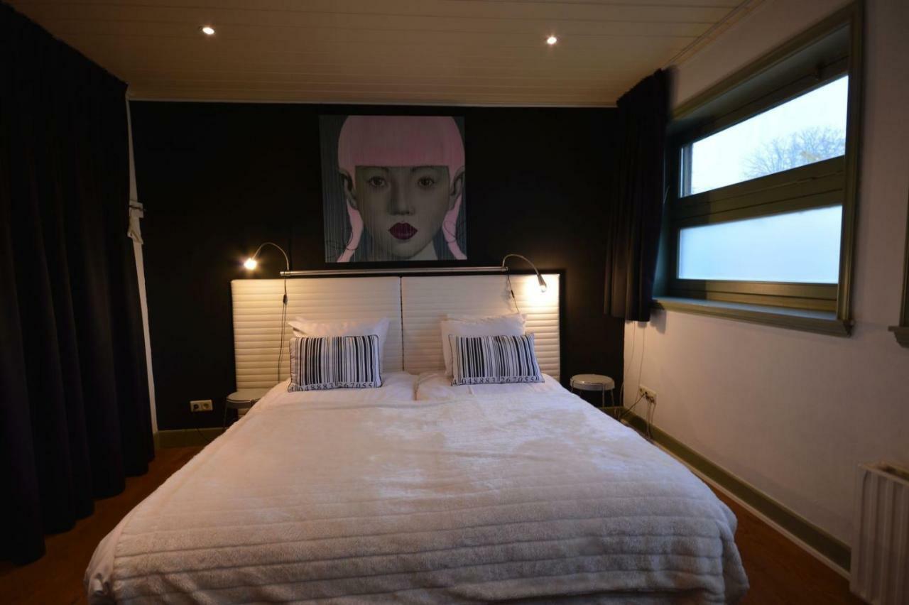 Wake Up Call Bed & Breakfast Westbroek Eksteriør billede